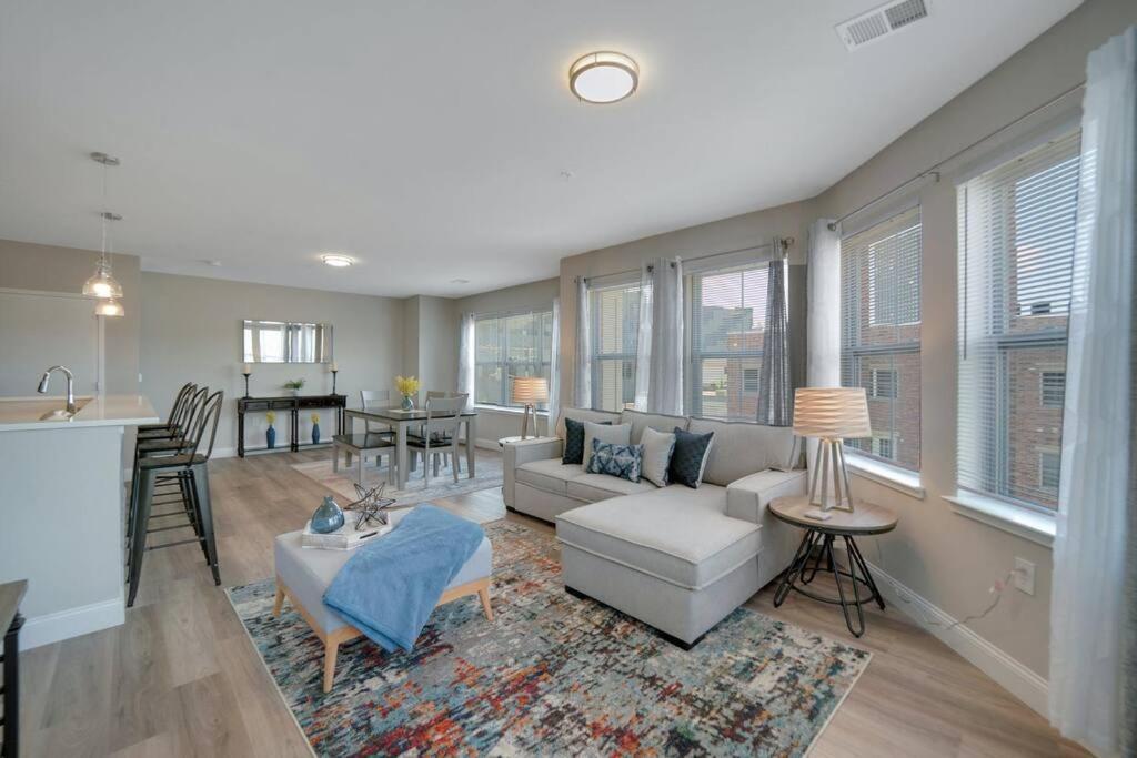 Beautiful 2Br Apt/Ewr Airport/King /Free Parking Newark Kültér fotó