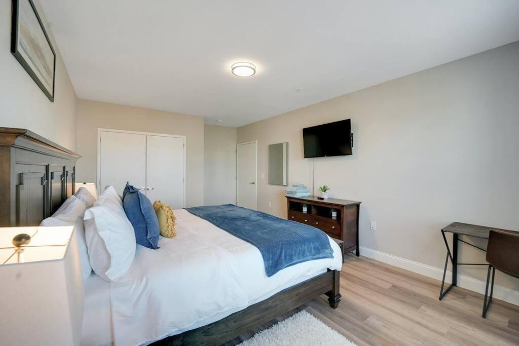 Beautiful 2Br Apt/Ewr Airport/King /Free Parking Newark Kültér fotó