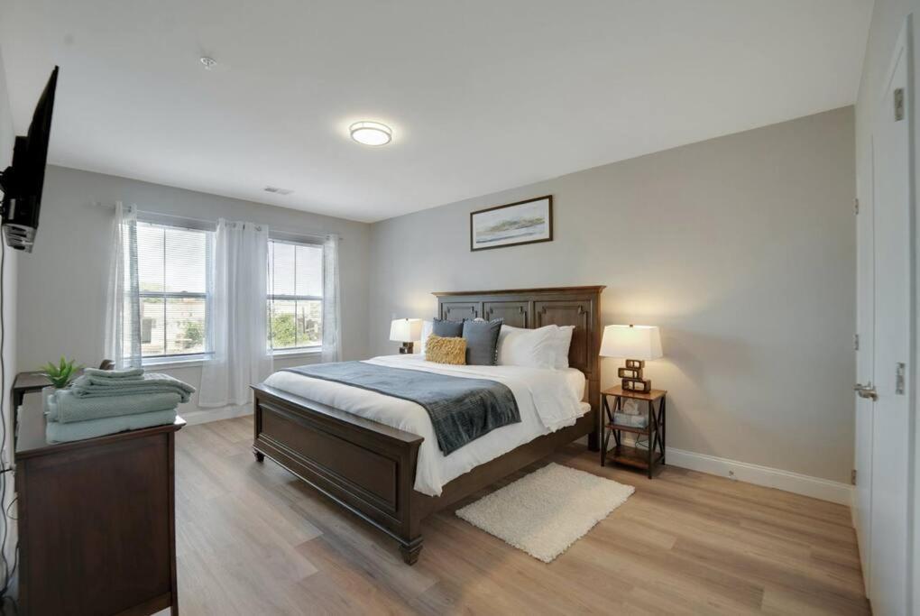 Beautiful 2Br Apt/Ewr Airport/King /Free Parking Newark Kültér fotó