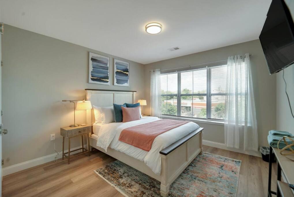 Beautiful 2Br Apt/Ewr Airport/King /Free Parking Newark Kültér fotó