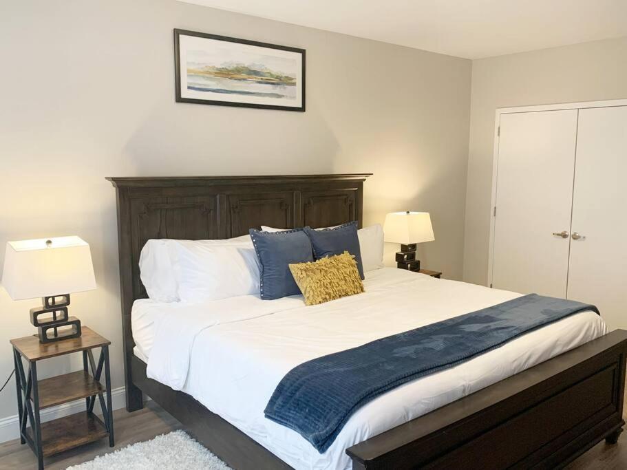 Beautiful 2Br Apt/Ewr Airport/King /Free Parking Newark Kültér fotó